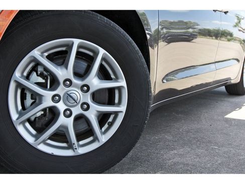 Used 2023 Chrysler Pacifica Touring-L FWD image 29
