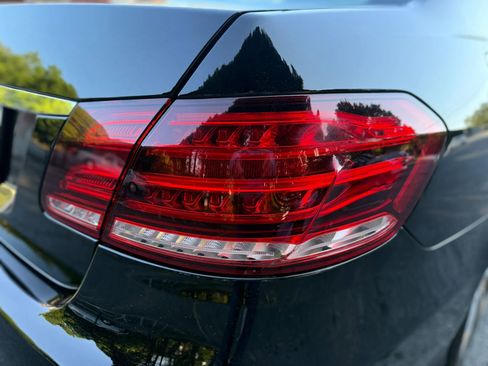 Used 2015 Mercedes-Benz E 350 Sedan image 20