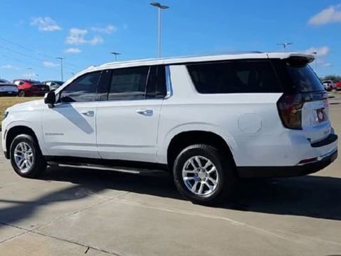 New 2026 Chevrolet Suburban LS RWD image 6