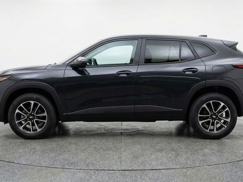 Used 2025 Chevrolet TrailBlazer LT FWD image 5