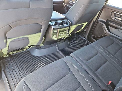 Used 2019 RAM 1500 Big Horn image 18