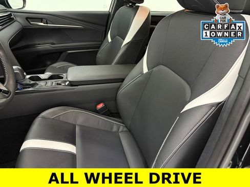 Used 2025 Toyota Camry SE w/ Convenience Package image 27