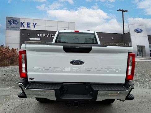 New 2026 Ford F350 XL w/ XL Chrome Package image 4