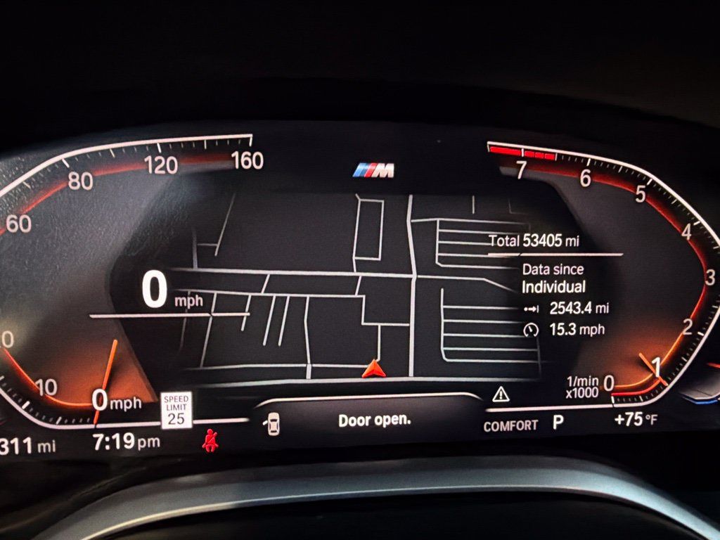 Used 2022 BMW 740i w/ M Sport Package RWD image 6