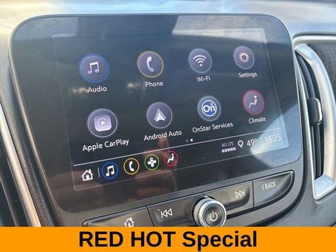 Used 2024 Chevrolet Malibu LT image 22