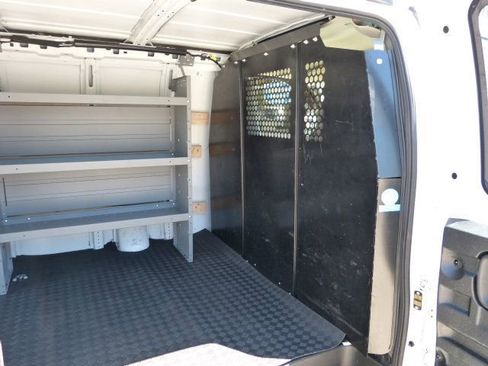 Used 2022 Chevrolet Express 2500 w/ Driver Convenience Package image 19