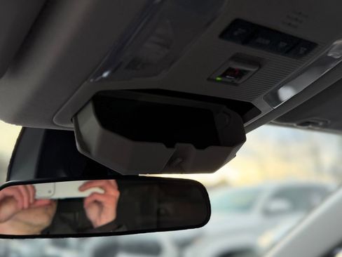 New 2025 Toyota RAV4 LE image 27