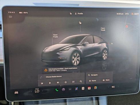 Used 2022 Tesla Model Y Long Range image 12