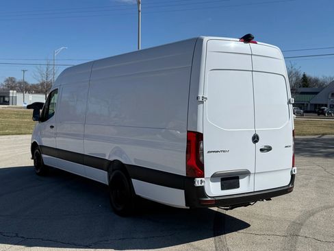 Used 2020 Mercedes-Benz Sprinter 3500 w/ Exterior Lighting Package image 5