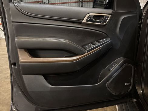 Used 2018 GMC Yukon Denali AWD/4WD image 19