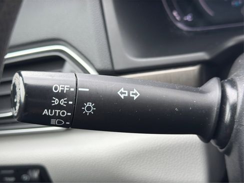 Used 2018 Honda Accord LX image 14