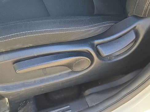 Used 2018 Kia Soul + FWD image 17