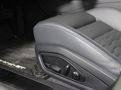 Used 2023 Audi e-tron GT Premium Plus image 12