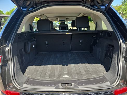 Certified 2025 Land Rover Discovery Sport S AWD/4WD image 12