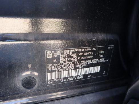 Used 2021 Toyota RAV4 LE w/ Carpet Mat Package (TMS) FWD image 20