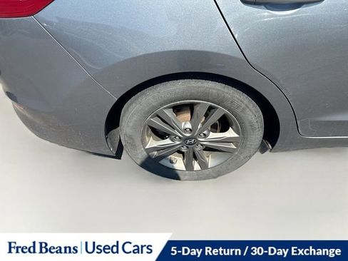 Used 2018 Hyundai Elantra Value Edition image 17
