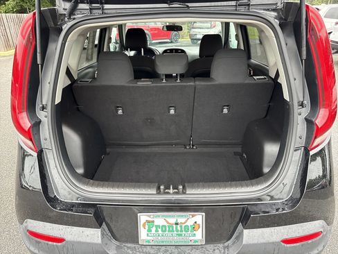 Used 2021 Kia Soul LX FWD image 26