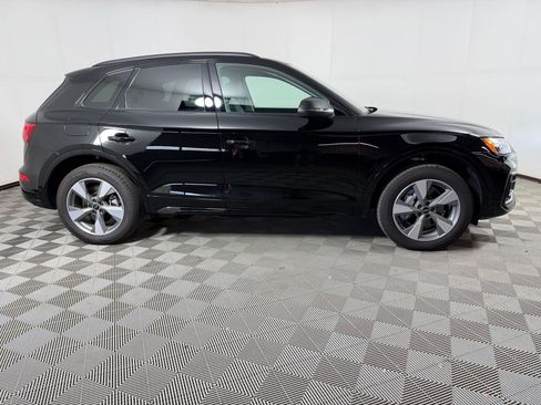 Certified 2025 Audi Q5 2.0T Premium w/ Convenience Plus Package AWD/4WD image 8