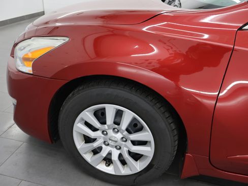 Used 2015 Nissan Altima 2.5 S w/ Power Driver Seat Package FWD image 29