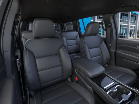 New 2026 Chevrolet Traverse LT w/ Driver Confidence Package FWD image 40