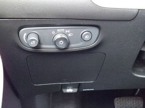 Used 2020 Buick Encore GX Select w/ Sport Touring Package image 22