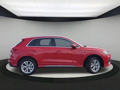 New 2025 Audi Q3 2.0T Premium Plus image 8