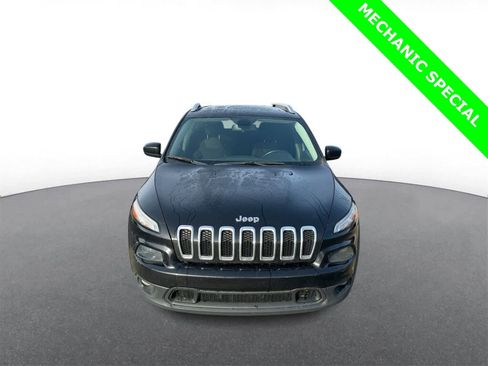 Used 2015 Jeep Cherokee Latitude image 3