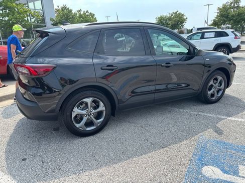 Used 2025 Ford Escape ST-Line FWD image 30