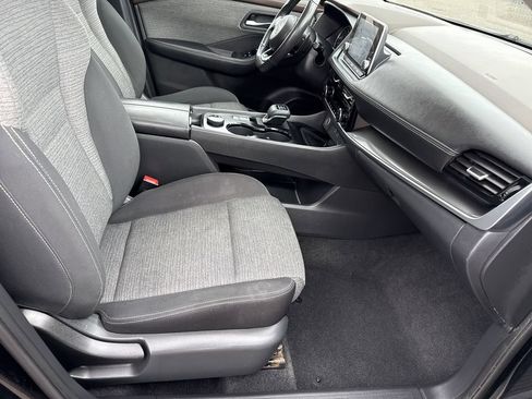 Used 2021 Nissan Rogue SV AWD/4WD image 12
