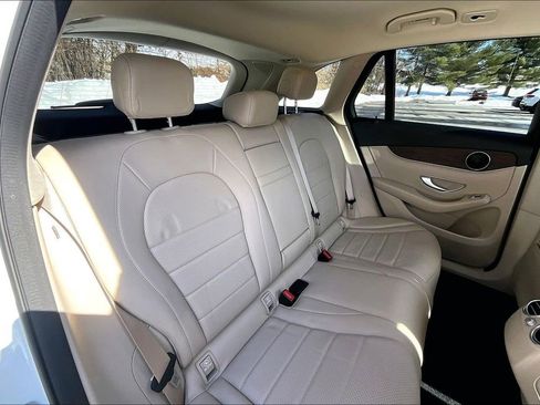 Certified 2022 Mercedes-Benz GLC 300 4MATIC image 29