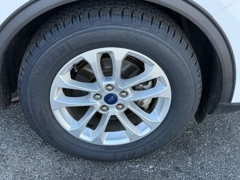 Used 2020 Ford Escape SE image 7