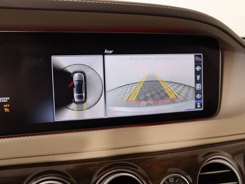 Used 2019 Mercedes-Benz S 560 Sedan image 6