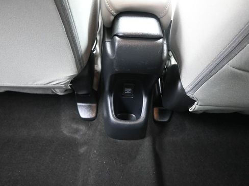 Used 2022 Honda HR-V EX image 16