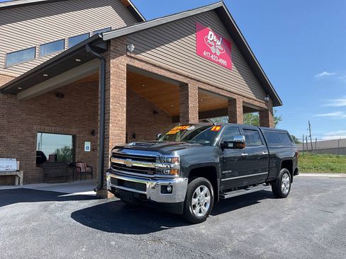 Used 2019 Chevrolet Silverado 2500 LTZ w/ Duramax Plus Package AWD/4WD image 51