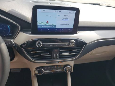 Used 2022 Ford Escape SEL w/ Technology Package image 15