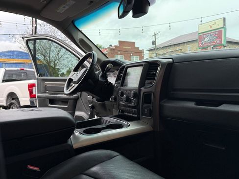 Used 2018 RAM 2500 Laramie w/ Sport Appearance Group AWD/4WD image 26