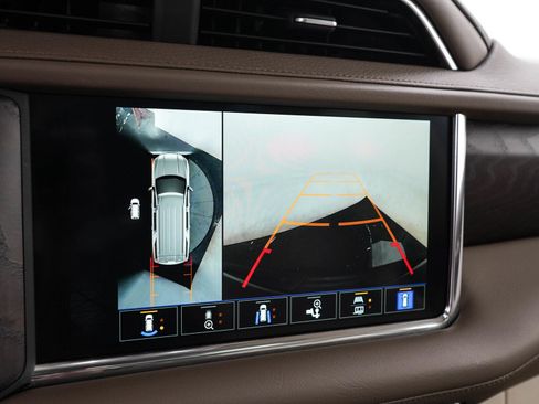 Used 2023 GMC Yukon Denali AWD/4WD image 32