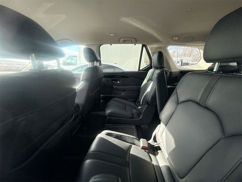 Used 2023 Honda Pilot EX-L image 9