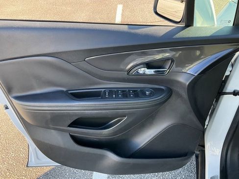 Used 2019 Buick Encore Preferred image 7