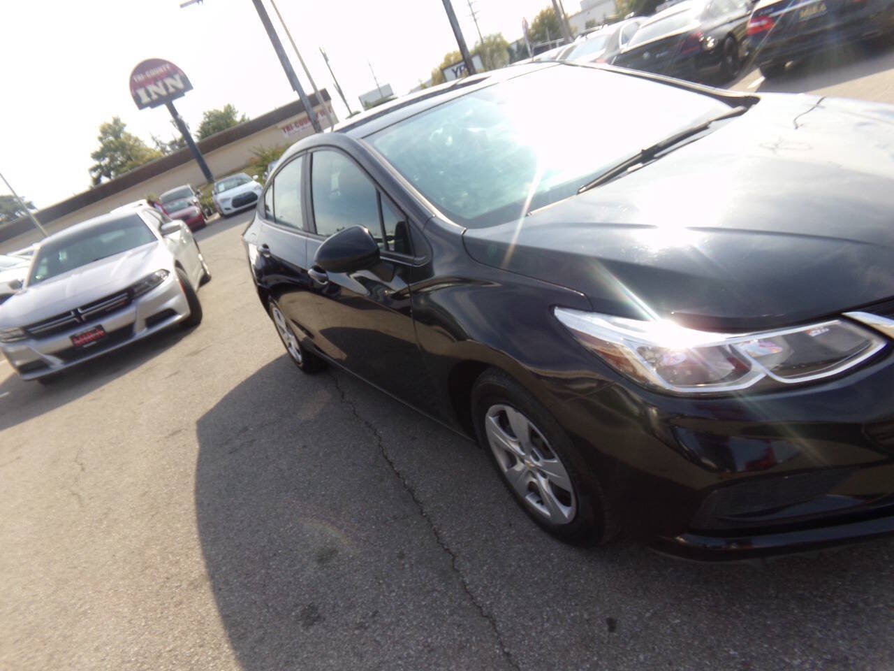 Used 2017 Chevrolet Cruze LS FWD image 39