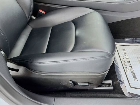 Used 2023 Tesla Model 3 Standard Range RWD image 31