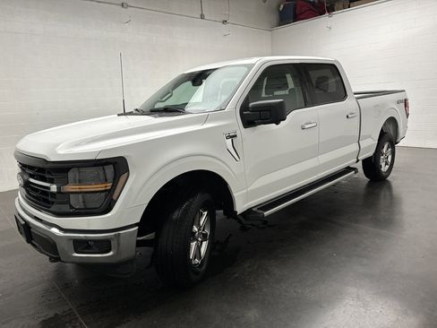 Used 2024 Ford F150 XLT w/ Tow/Haul Package AWD/4WD image 4