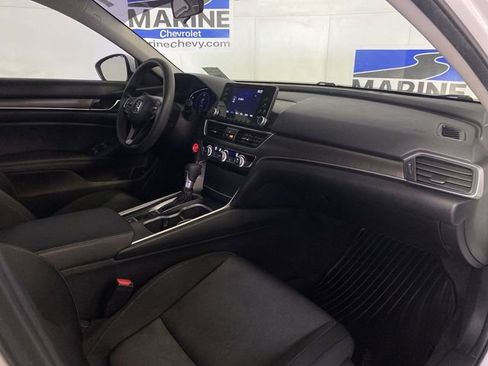 Used 2020 Honda Accord LX image 32