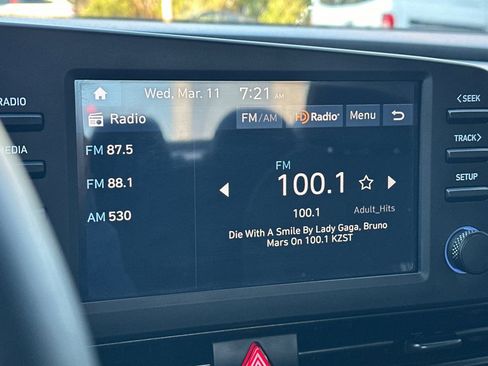 Certified 2025 Hyundai Elantra Sport w/ Cargo Package image 19