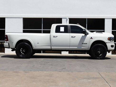 Used 2024 RAM 3500 Limited w/ Night Edition AWD/4WD image 8