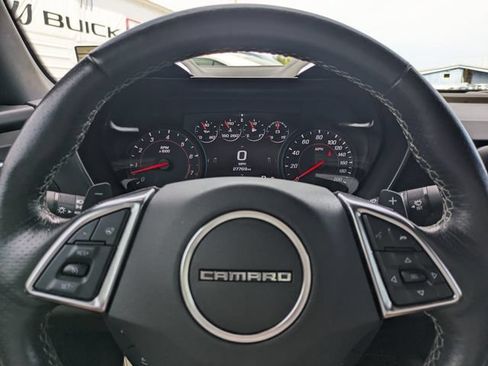 Used 2018 Chevrolet Camaro SS RWD image 23