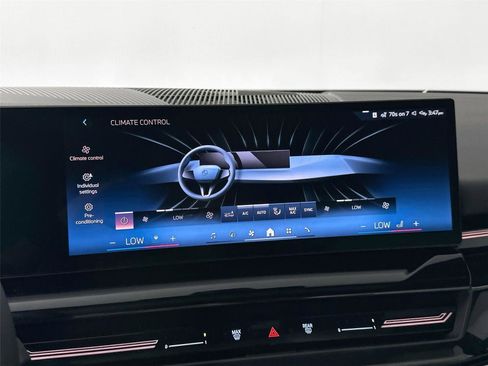 Certified 2026 BMW 530i w/ Premium Package RWD image 15