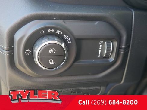New 2026 Jeep Gladiator Sport AWD/4WD image 21