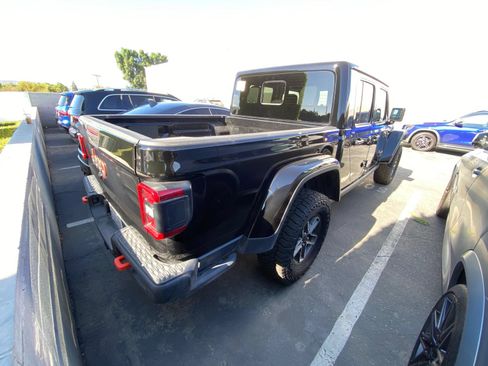 Used 2025 Jeep Gladiator Mojave AWD/4WD image 5