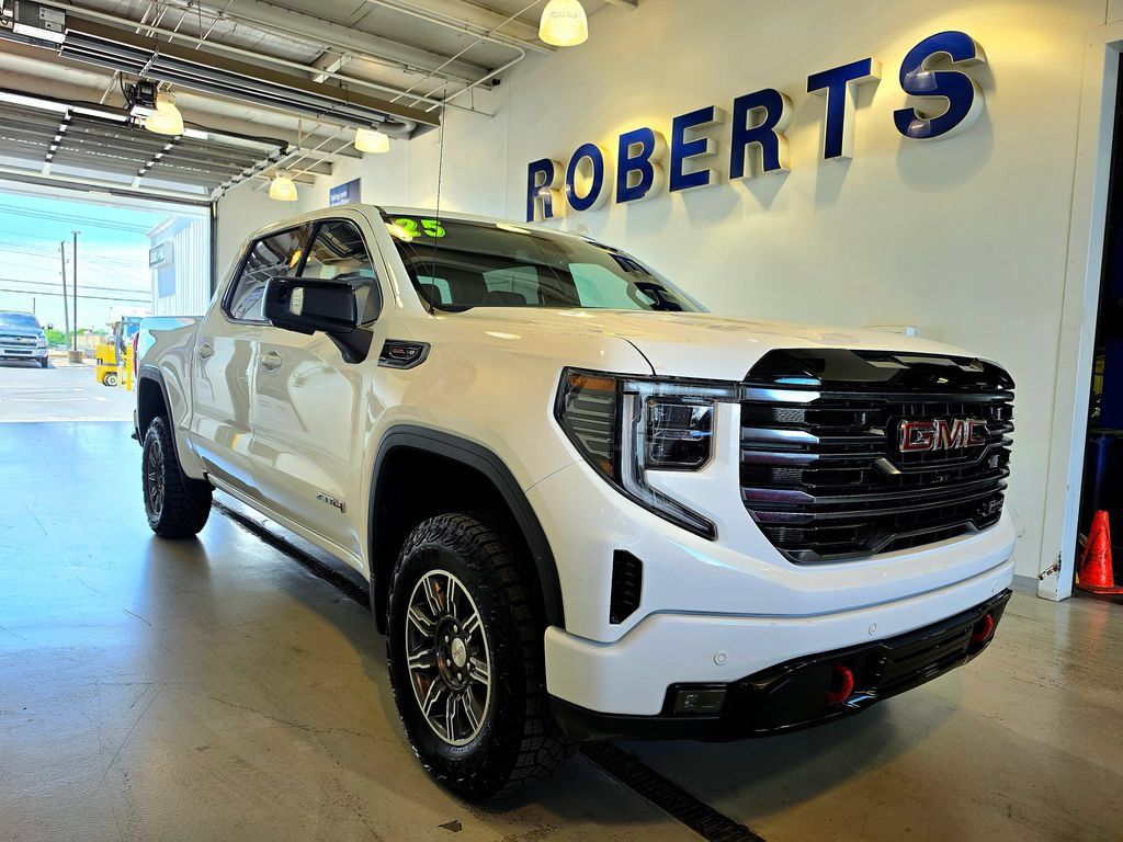 Used 2025 GMC Sierra 1500 AT4 AWD/4WD image 2